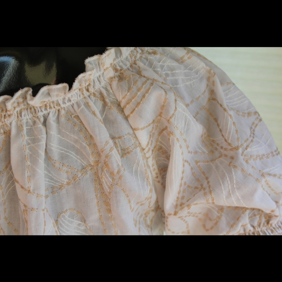 3/$25 Hesta & orchard blouse - Picture 3 of 5